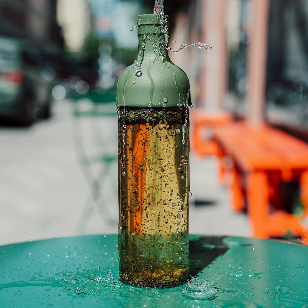 Hario Cold Brew Infuser Bottle – Three Gems Tea